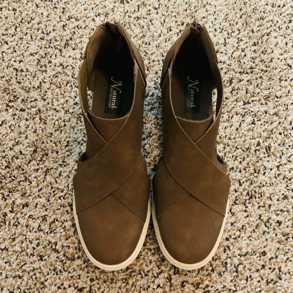 Natural Brown Shoes
